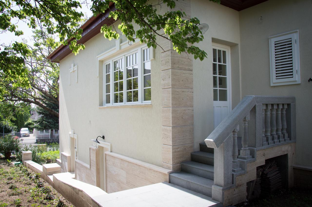 Villa Fontana Balatonfured Exterior photo